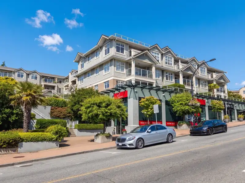 409 15621 MARINE DRIVE - photo 1 of 25