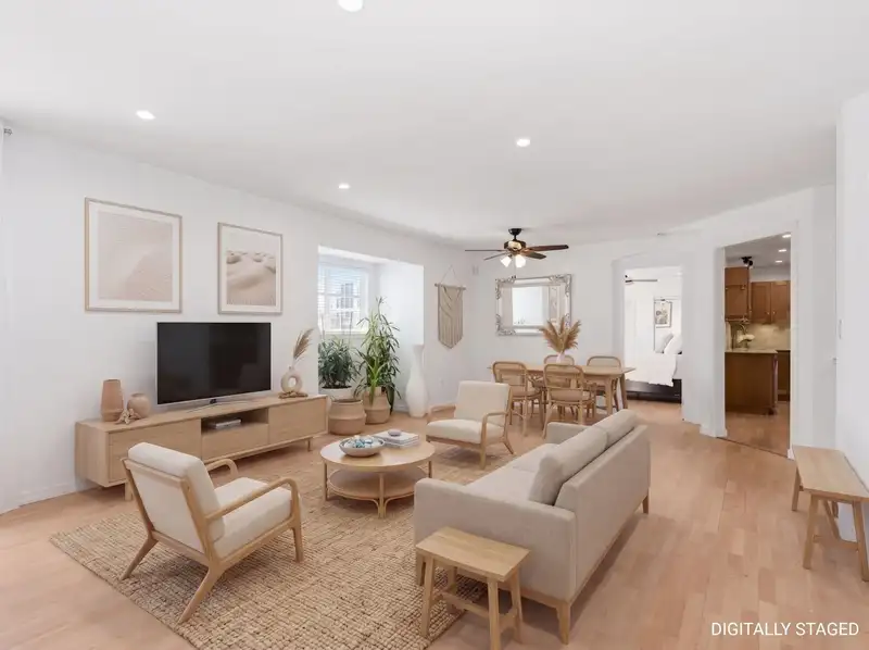 409 15621 MARINE DRIVE - photo 4 of 25