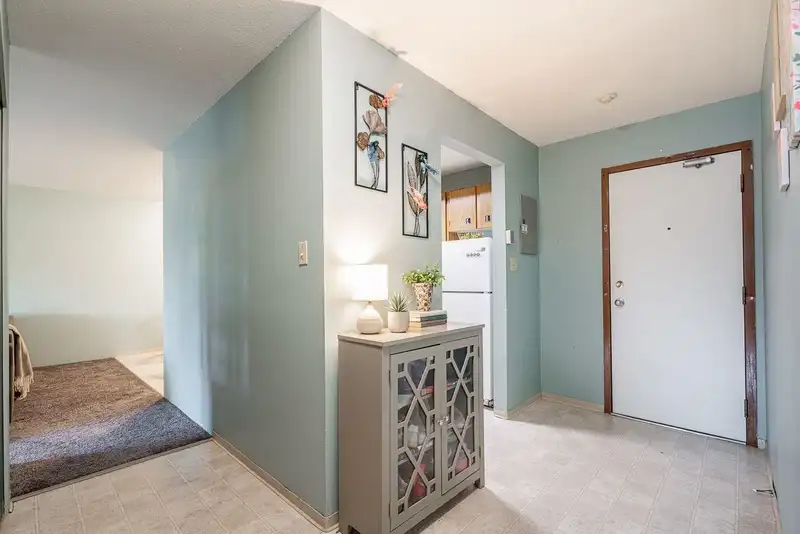 105 33850 FERN STREET - photo 3 of 20