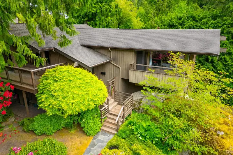 5335 MARINE DRIVE - photo 1 of 39