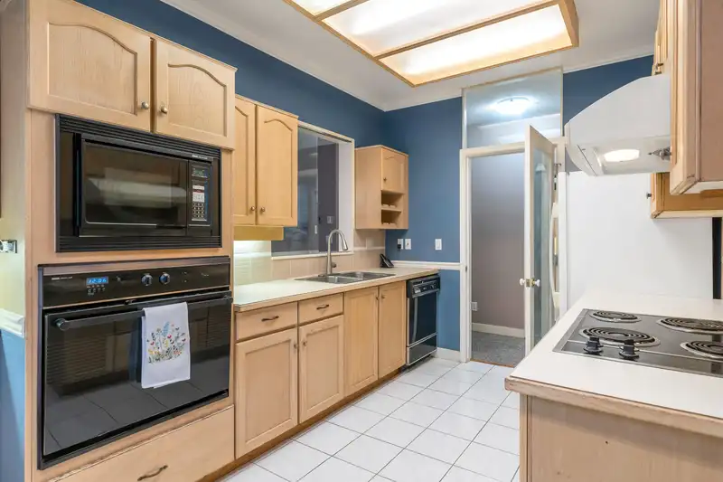101 8560 GENERAL CURRIE ROAD - photo 2 of 36
