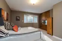 2240 198 STREET - thumbnail 25
