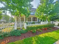 14 5510 ADMIRAL WAY - thumbnail 3