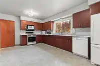 6689 VINE STREET - thumbnail 6