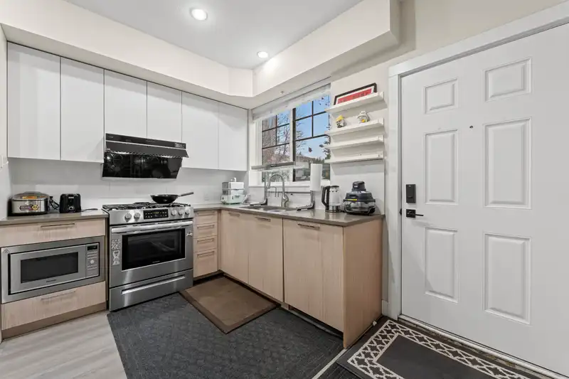 7 5132 CANADA WAY - photo 3 of 35