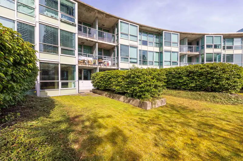 611 6028 WILLINGDON - photo 3 of 18