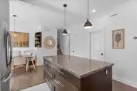 8 3025 BAIRD ROAD - thumbnail 11