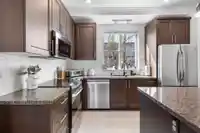 8 3025 BAIRD ROAD - thumbnail 13