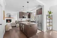 8 3025 BAIRD ROAD - thumbnail 3