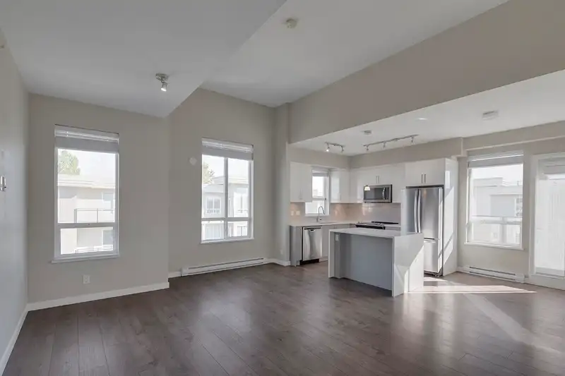 E409 20211 66 AVENUE - photo 2 of 28