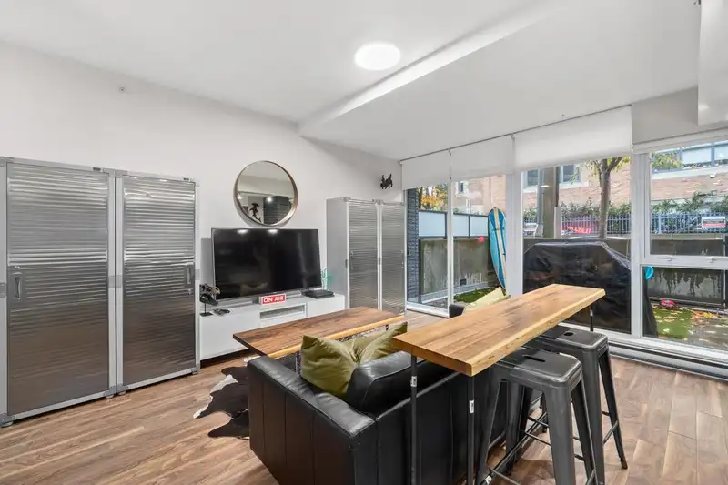 101 2511 QUEBEC STREET - photo 4 of 24