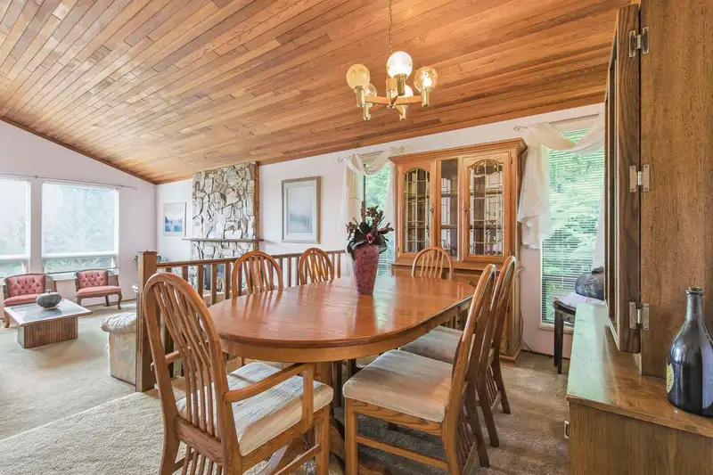 1215 CYPRESS PLACE - photo 4 of 26
