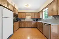 1215 CYPRESS PLACE - thumbnail 5