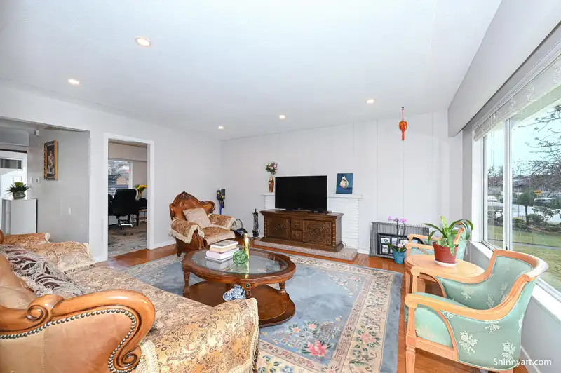 4708 WESTLAWN DRIVE - photo 4 of 32