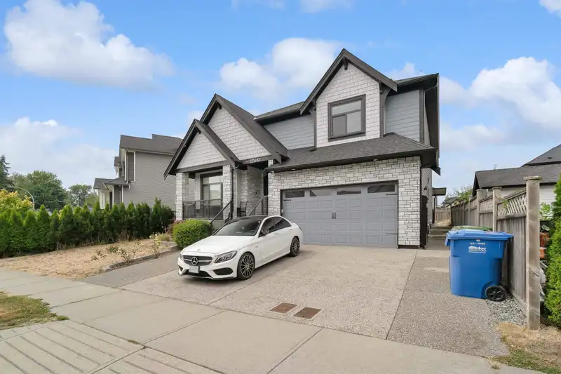 27687 RAILCAR CRESCENT - photo 1 of 30