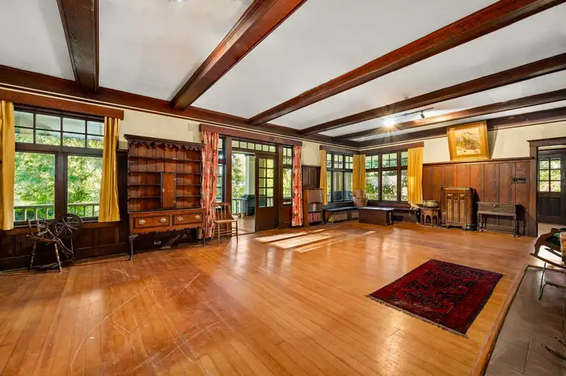 6376 COLLINGWOOD STREET - photo 3 of 12
