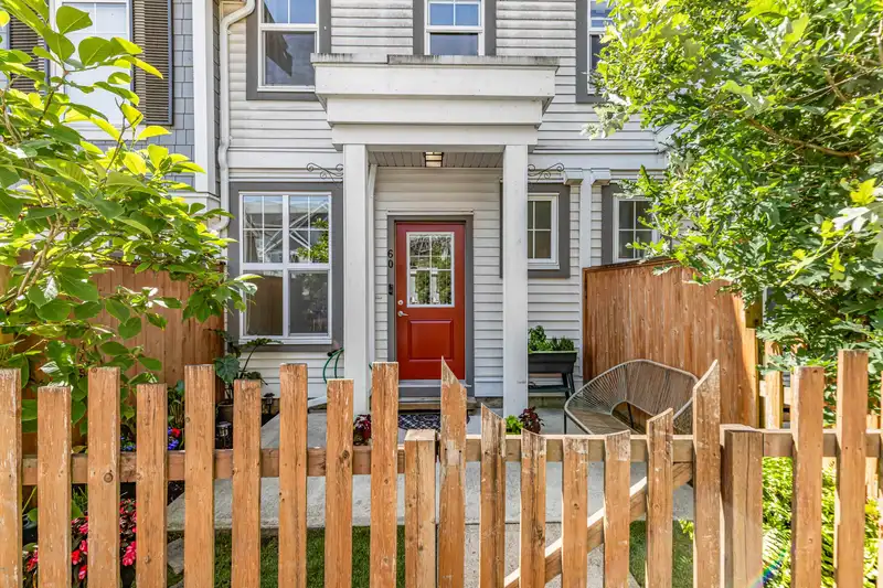 60 7169 208A STREET - photo 2 of 38