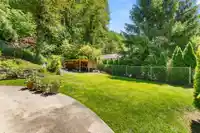 194 CLOVERMEADOW CRESCENT - thumbnail 10