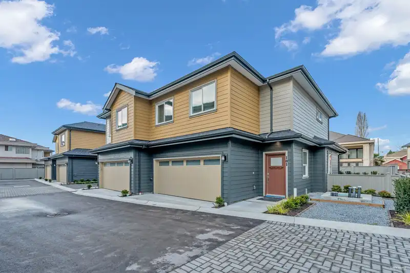 102 8233 WILLIAMS ROAD - photo 1 of 16