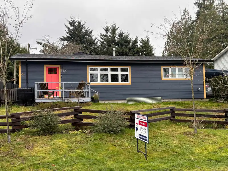 5702 MEDUSA STREET - photo 1 of 39