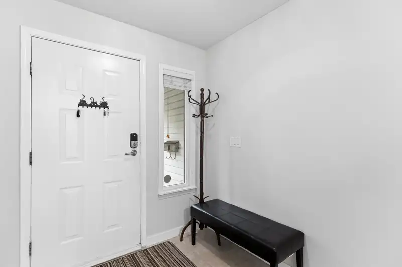 20783 51B AVENUE - photo 4 of 38