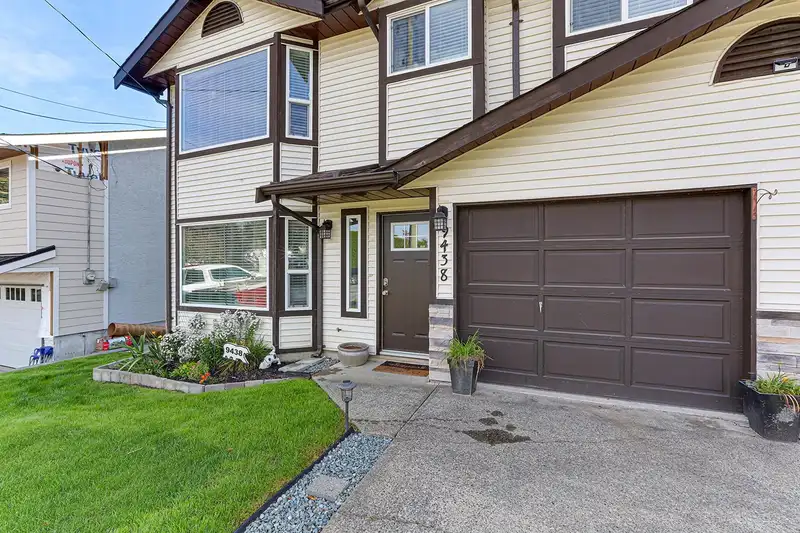 9438 213 STREET - photo 2 of 39