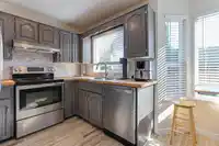 9438 213 STREET - thumbnail 11
