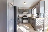 9438 213 STREET - thumbnail 10