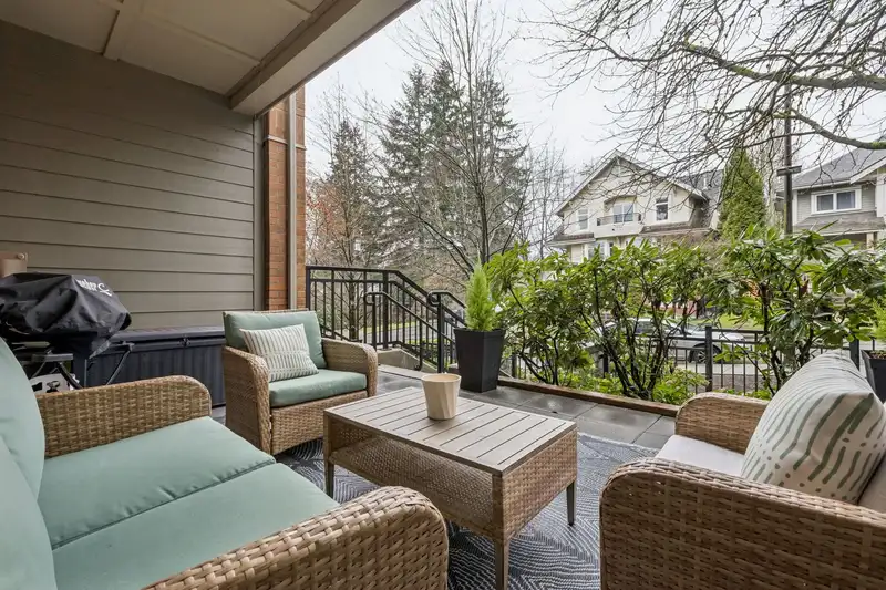 107 159 W 22ND STREET - photo 1 of 36