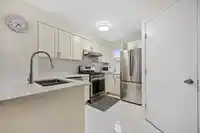 52 7088 LYNNWOOD DRIVE - thumbnail 2