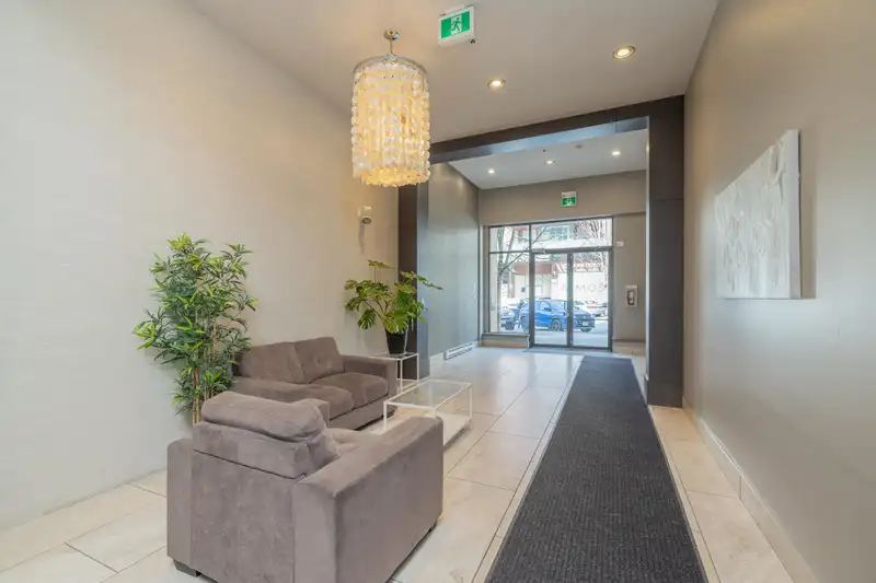 316 20728 WILLOUGHBY TOWN CENTRE DRIVE - photo 4 of 40