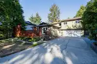6126 131A STREET - thumbnail 1