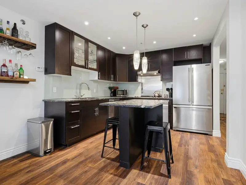 216 1549 KITCHENER STREET - photo 4 of 21