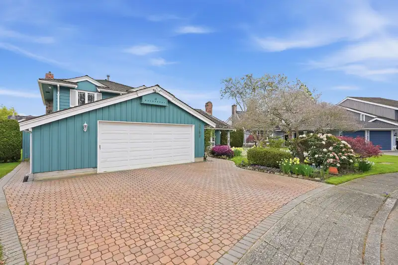 5760 WAGTAIL AVENUE - photo 2 of 40