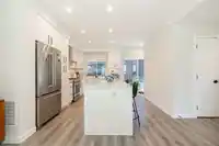 7 50 SEAVIEW DRIVE - thumbnail 8