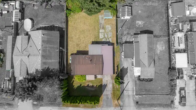 36 BRACKEN PARKWAY - photo 2 of 12