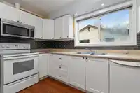 8825 EDWARD STREET - thumbnail 5