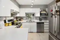 TH28 2590 PANORAMA DRIVE - thumbnail 13