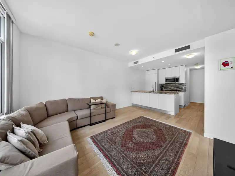 301 2565 MAPLE STREET - photo 3 of 31