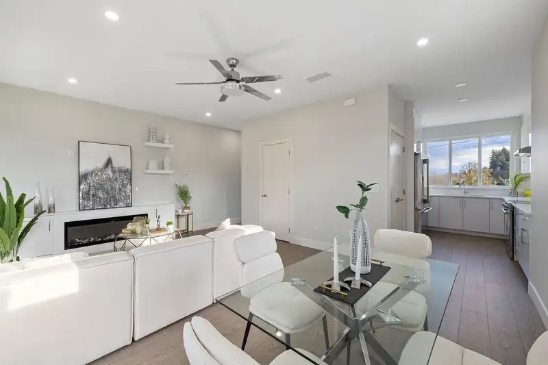 3 14391 61A AVENUE - photo 4 of 28