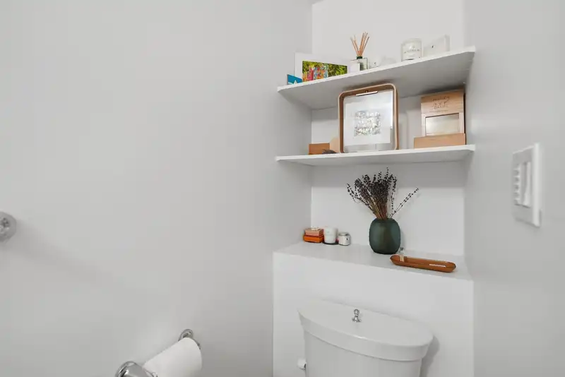 2510 W 4TH AVENUE - photo 4 of 25