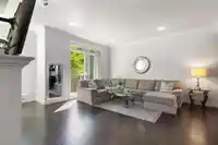 10 14285 64 AVENUE - thumbnail 2