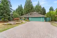 11621 SUMMIT CRESCENT - thumbnail 3