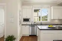 526 2580 LANGDON STREET - thumbnail 12
