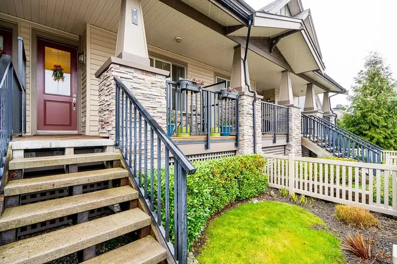 8 9525 204 STREET - photo 4 of 40