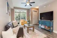 104 828 ROYAL AVENUE - thumbnail 5