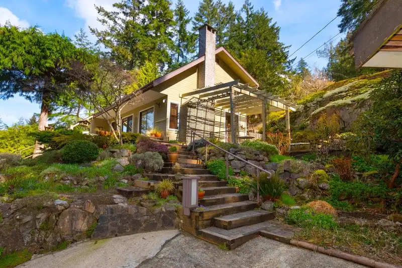 839 CAPTAIN'S WAY - photo 3 of 28