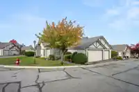 79 9012 WALNUT GROVE DRIVE - thumbnail 2