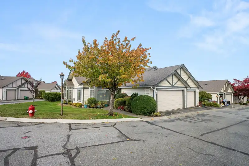 79 9012 WALNUT GROVE DRIVE - photo 2 of 40