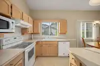 79 9012 WALNUT GROVE DRIVE - thumbnail 14
